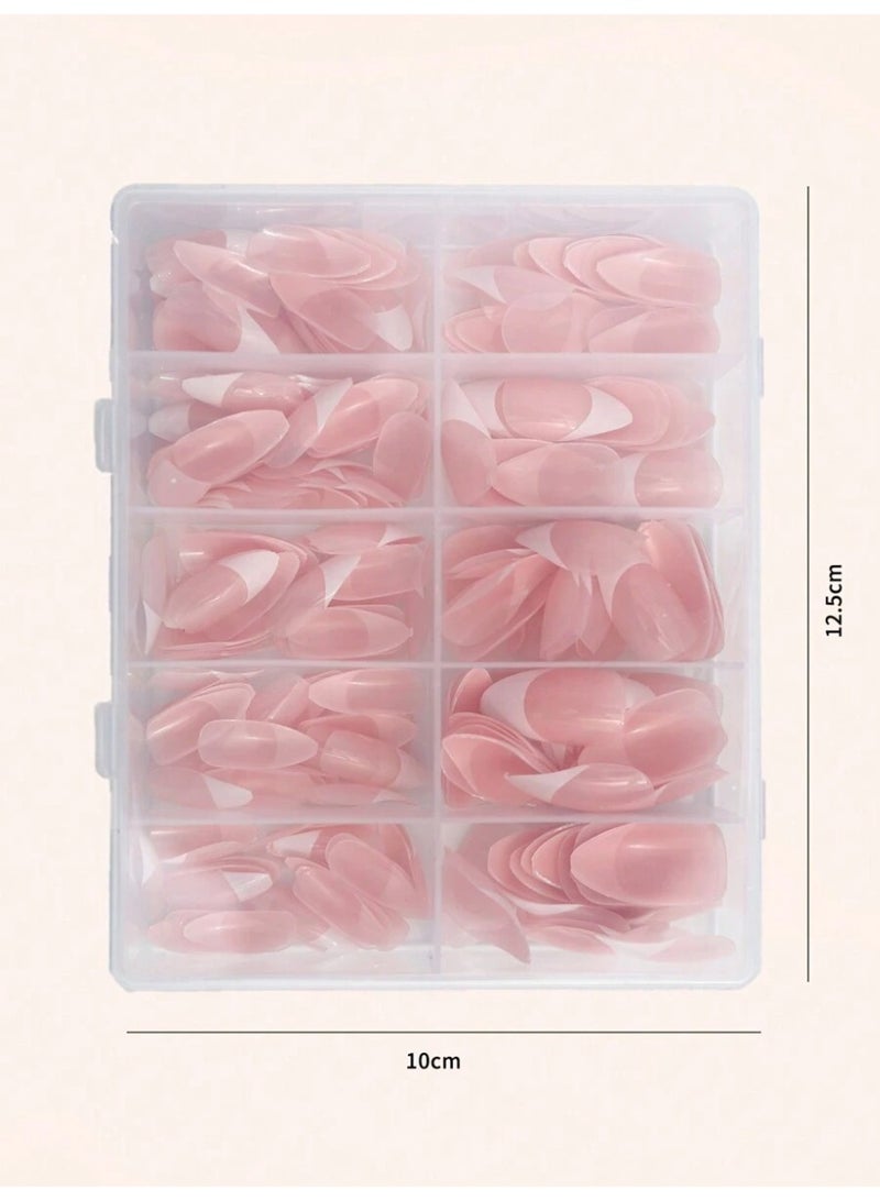 طقم أظافر ضغط فرنسي شكل لوز 120 قطعة – وردي مع أطراف بيضاء (French Tip) مع علبة تنظيم - Image 2